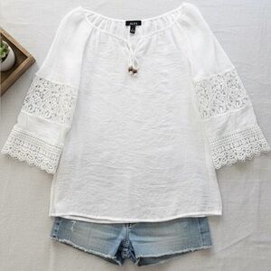 White Blouse Lace Sleeves Details Fairy Romantic Summer Essential Vacation SizeS